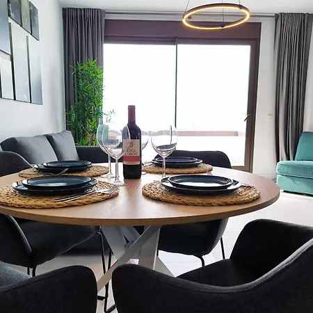 Mesas 1b Apartamento Estepona